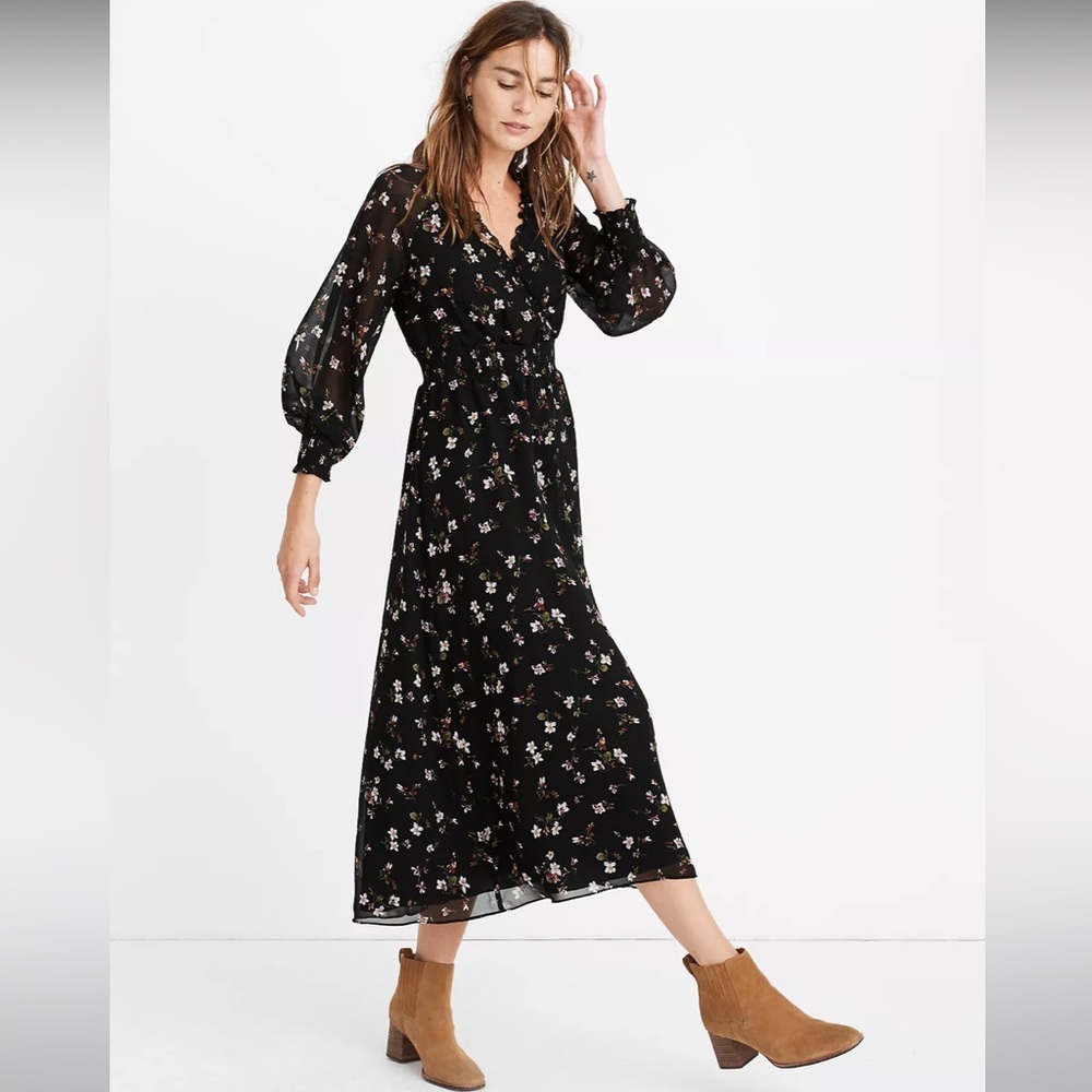 Madewell Georgette Smocked Midi Dress in Backyard Blooms